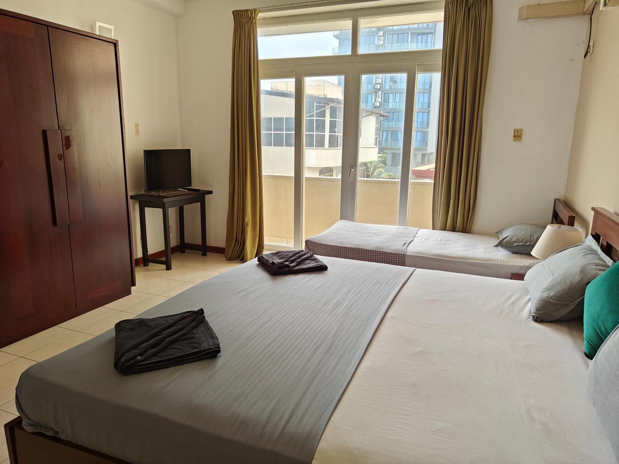 Palmyrah Residencies Otel Kolombo Dış mekan fotoğraf