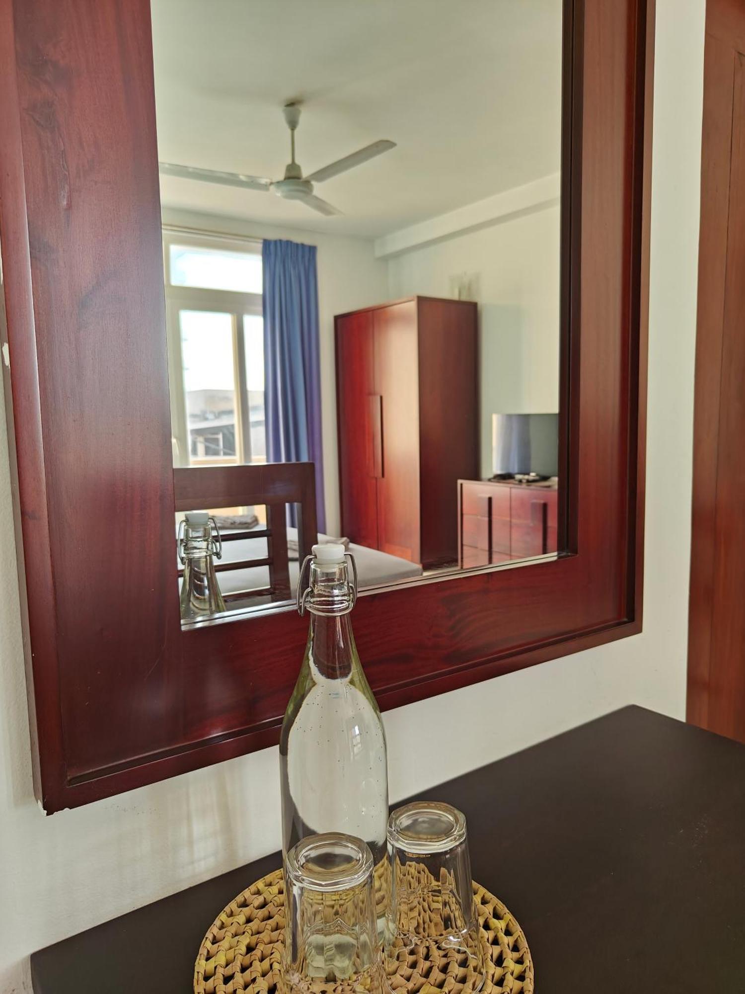 Palmyrah Residencies Otel Kolombo Dış mekan fotoğraf