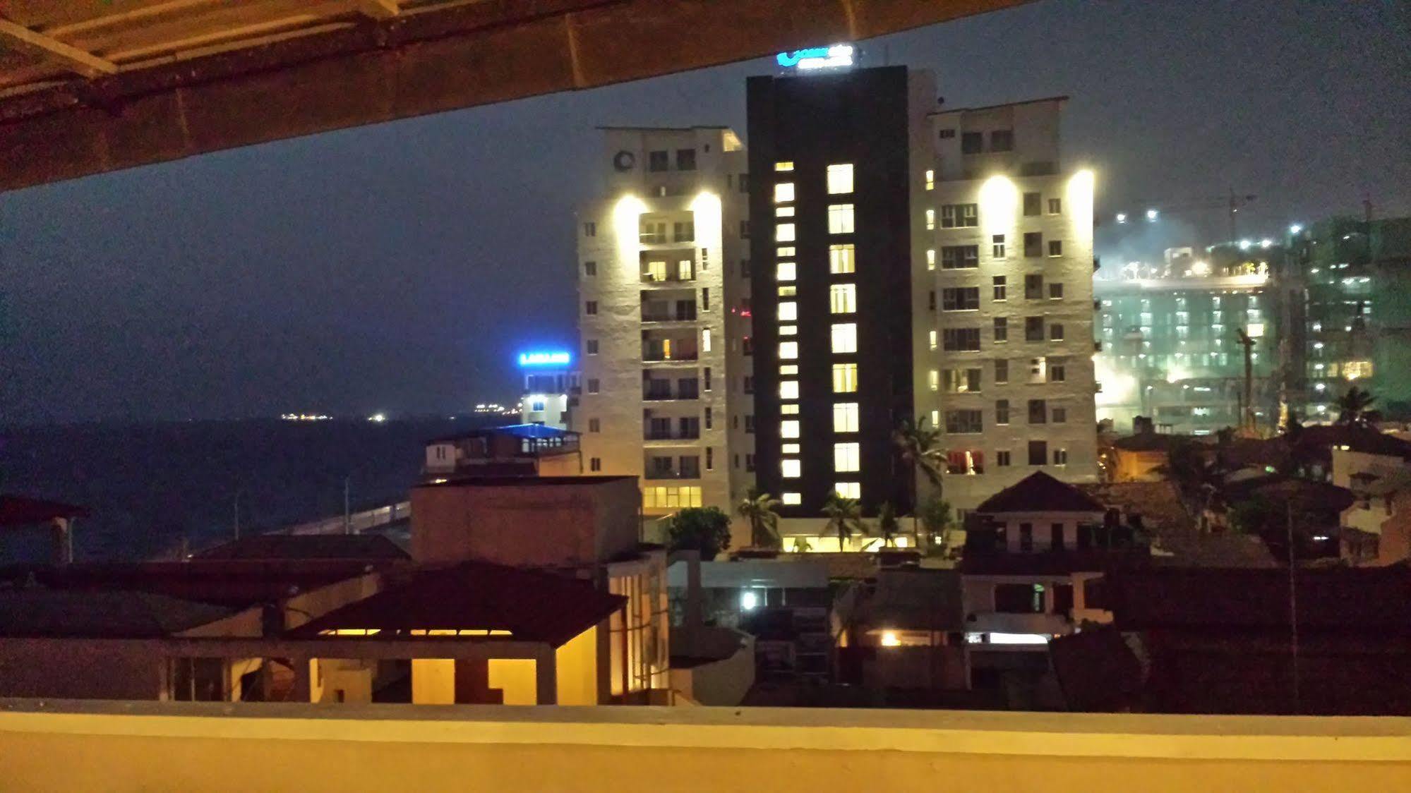 Palmyrah Residencies Otel Kolombo Dış mekan fotoğraf